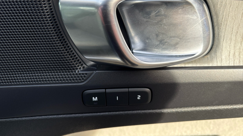 Volvo Xc40 1.5 T5 Recharge PHEV Inscription Pro 5dr Auto Estate